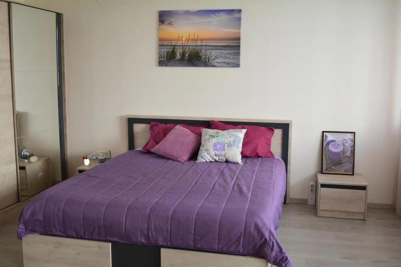 City Center Apartment With A Backyard Burgas